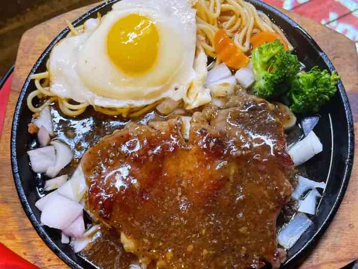 地?cái)偱Ｅ拍睦飳W(xué)？餐飲行業(yè)5大培訓(xùn)真相曝光，選擇不當(dāng)可能讓你“虧”大了！