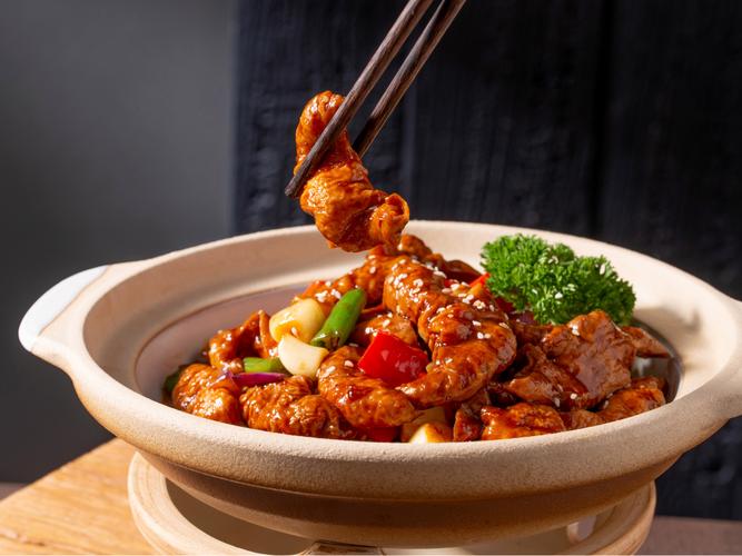 砂鍋燉什么好吃？這幾款經(jīng)典美味，教你燉出家的味道！