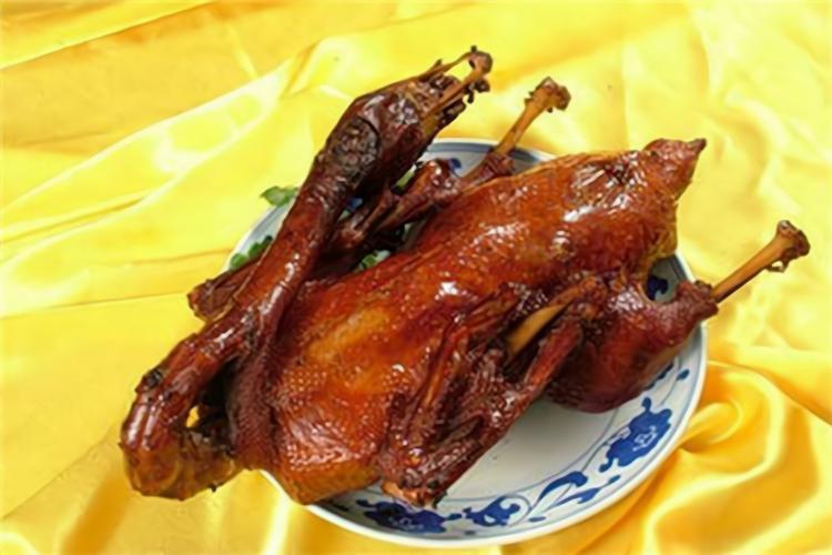 醉仙鴨絕密配方公布？想學(xué)地道做法，先看看這幾點(diǎn)！