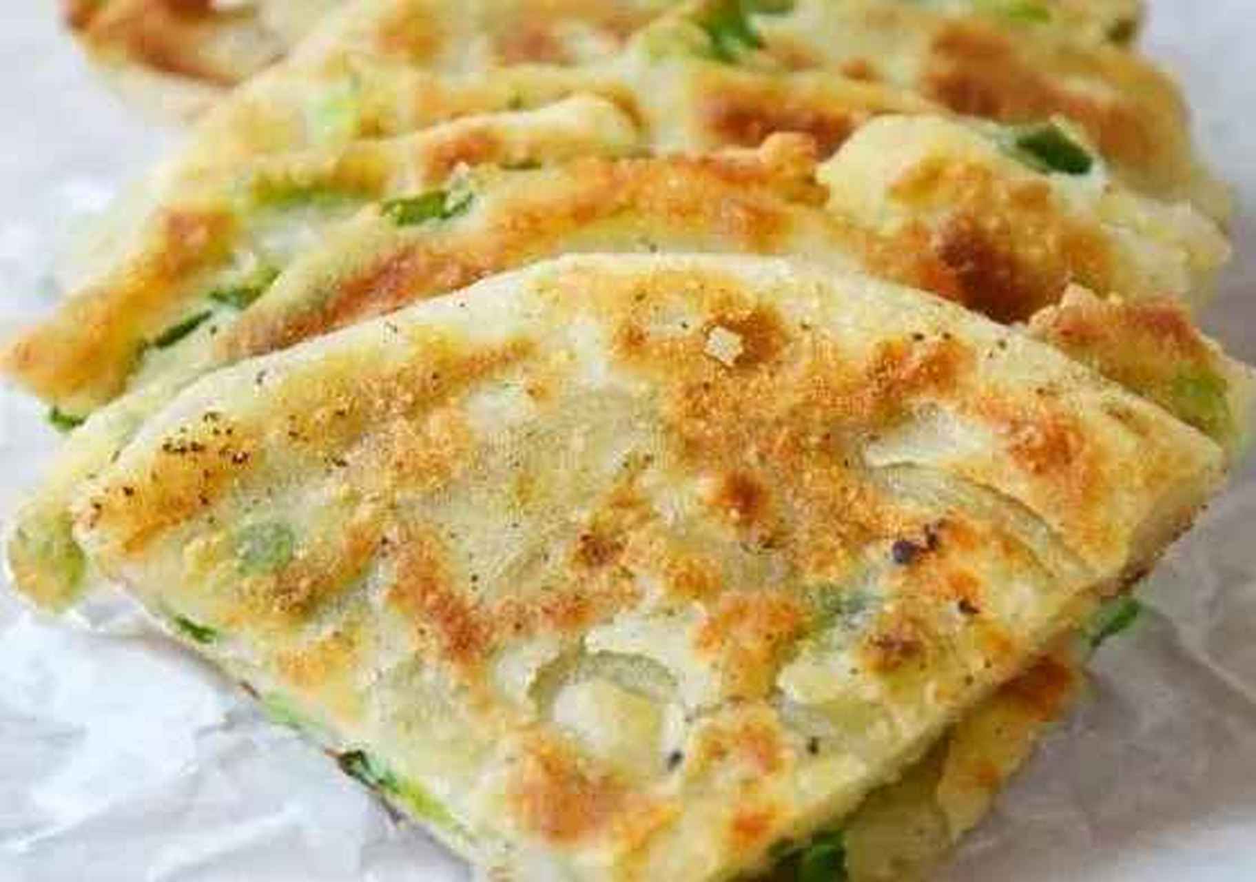 正宗蔥油餅技術培訓？學會這招，創(chuàng)業(yè)輕松無憂！