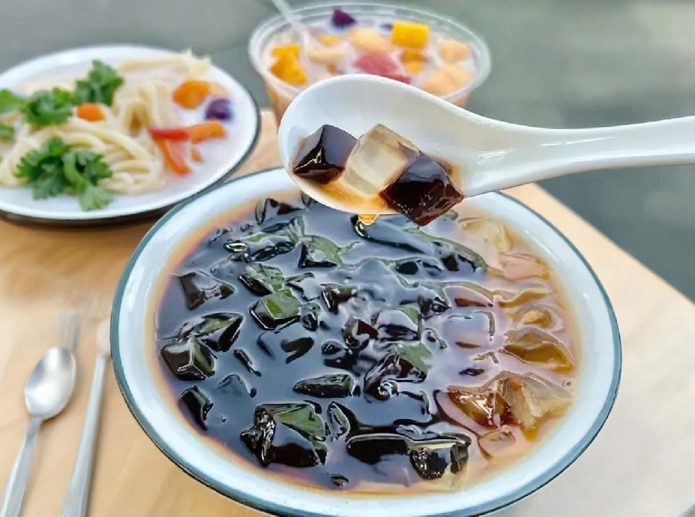 糖水店一個(gè)月能收入多少錢(qián)？成本低門(mén)檻低，新手也能干！