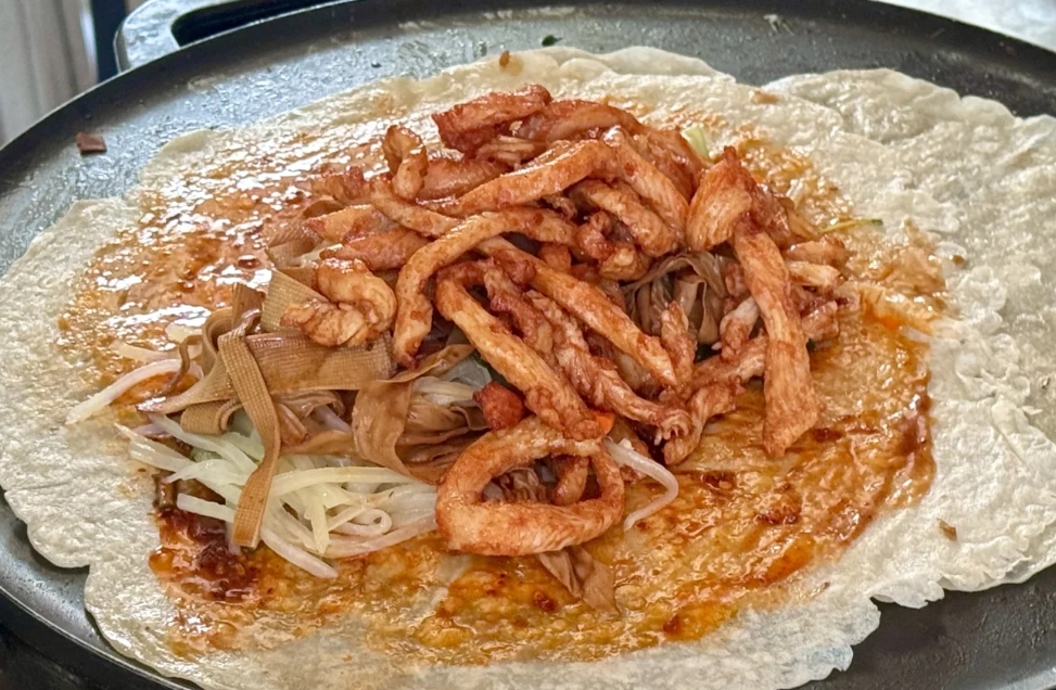 學(xué)鹵肉卷餅學(xué)費(fèi)多少？收費(fèi)高嗎，技術(shù)值不值！