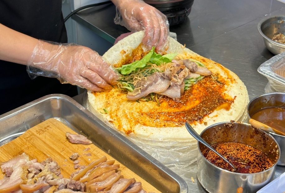 學(xué)鹵肉卷餅學(xué)費(fèi)多少？收費(fèi)高嗎，技術(shù)值不值！