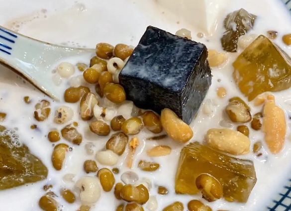 糖水鋪生意怎么樣？甜品不甜嘴，甜心窩！