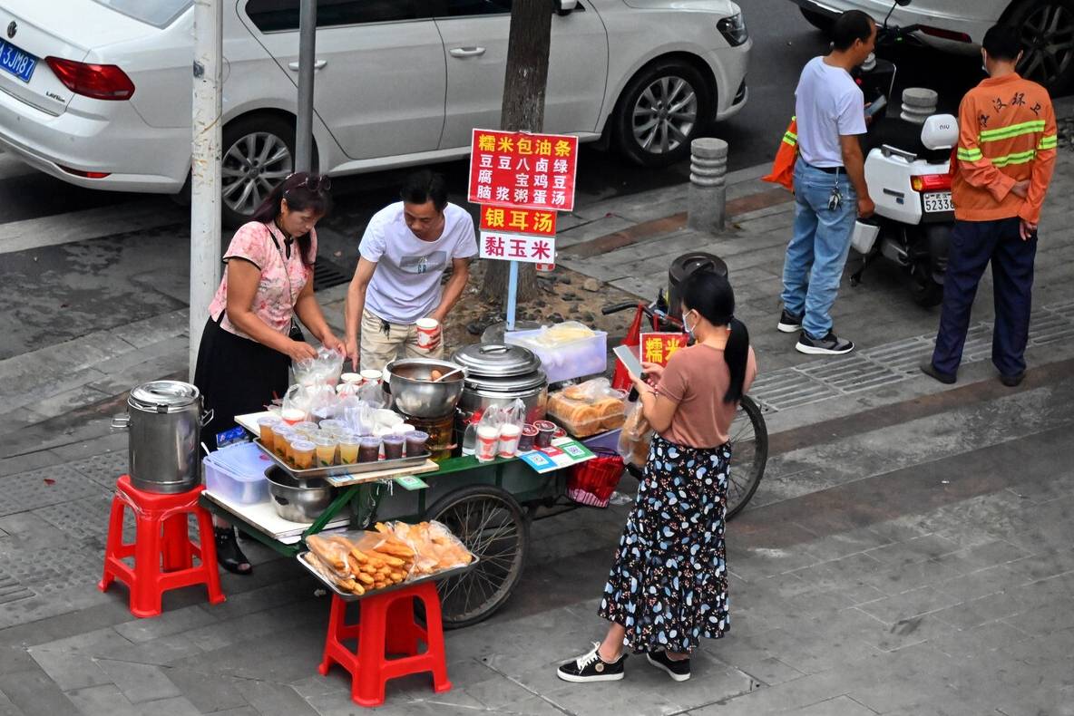 簡單又暴利的擺攤小吃？操作輕松，學(xué)會(huì)后天天爆單！