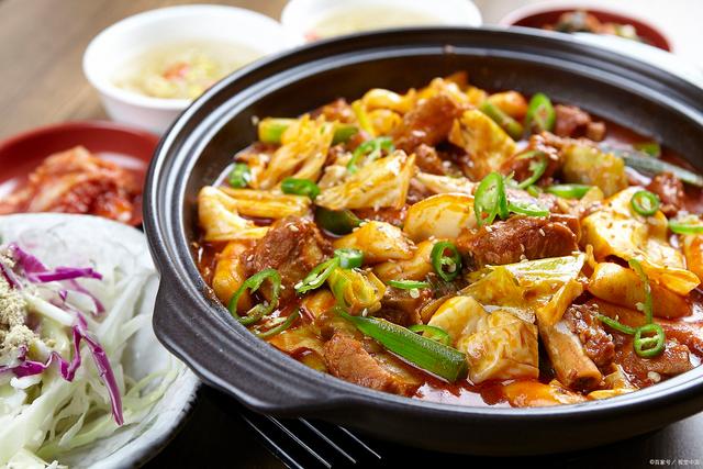 砂鍋菜的作法和配料？步驟清晰，味道穩(wěn)穩(wěn)抓住回頭客！