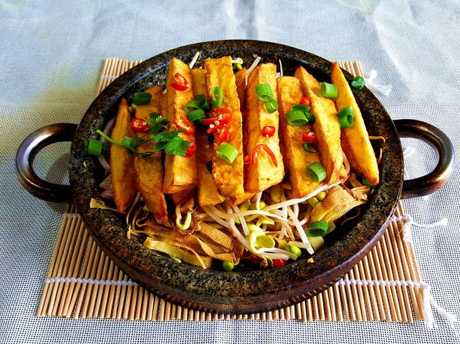 石鍋菜去哪里學(xué)？方法實用，輕松掌握開店技巧！