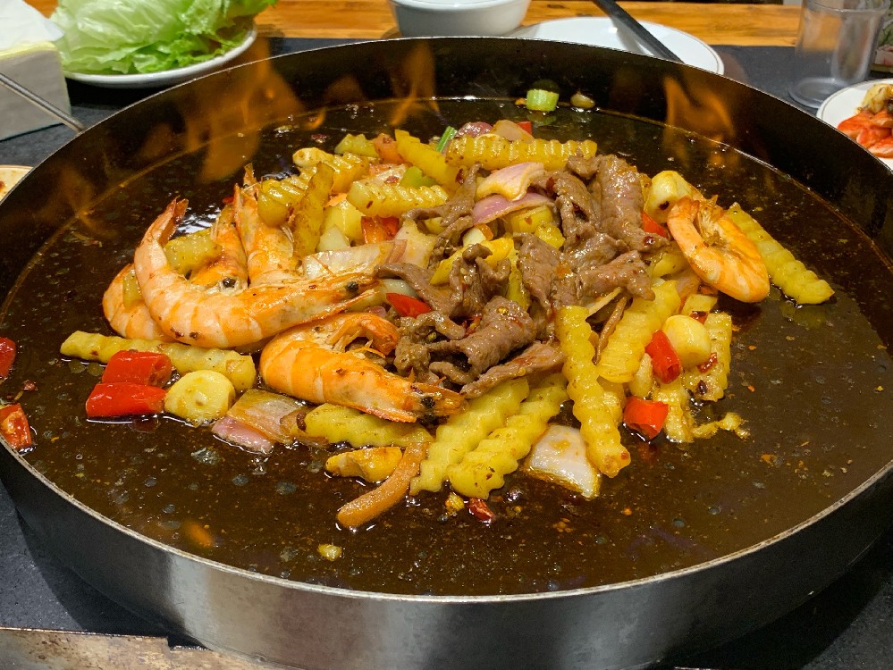 鐵板燒烤培訓哪里有？學技術(shù)難不難，創(chuàng)業(yè)怎么起步！