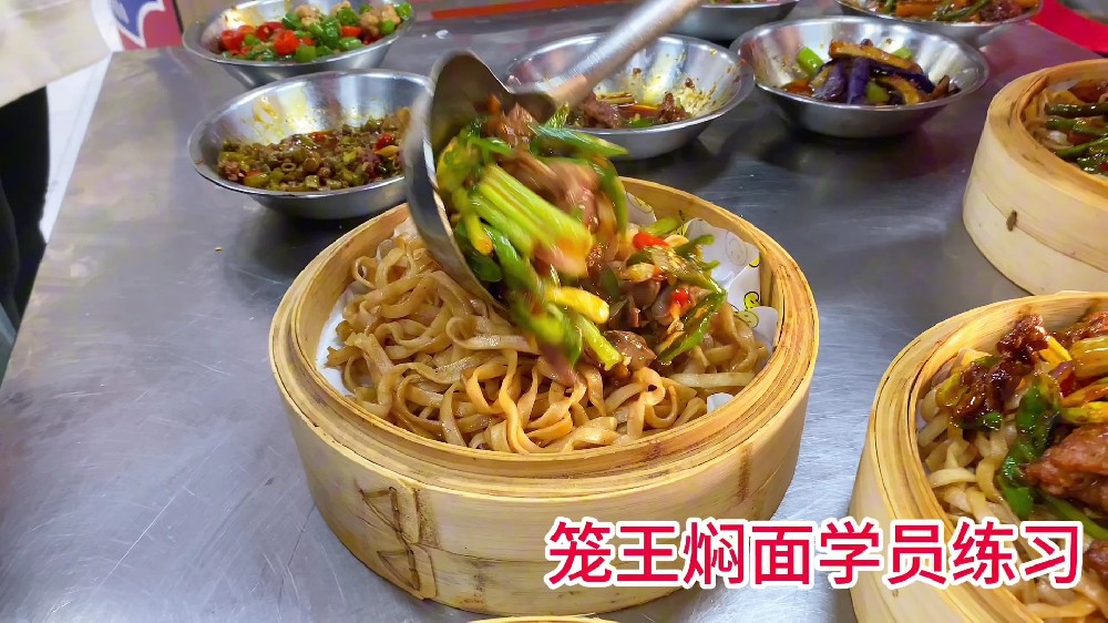 擺攤賣(mài)籠籠面，1 小時(shí)賣(mài) 1600 元？關(guān)鍵在 3 點(diǎn)！