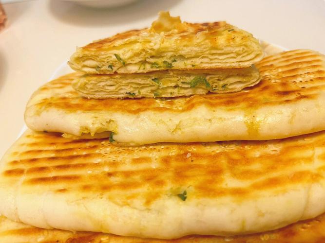 香蔥大餅擺攤成本多少？學(xué)做流程與細(xì)節(jié),創(chuàng)業(yè)者必須要提前了解！