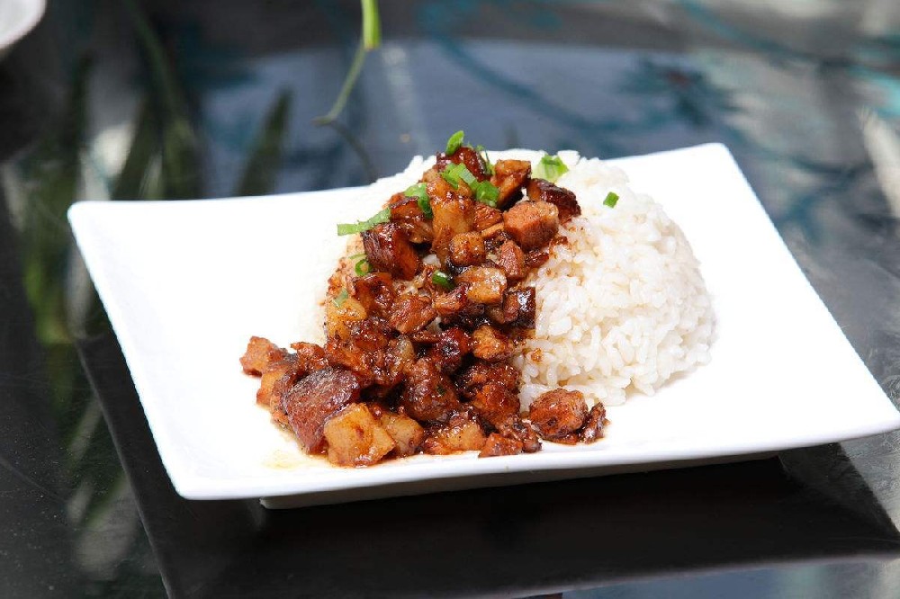 零基礎(chǔ)也能開店！燒汁鹵肉飯的標(biāo)準(zhǔn)化操作流程，保證口味穩(wěn)定