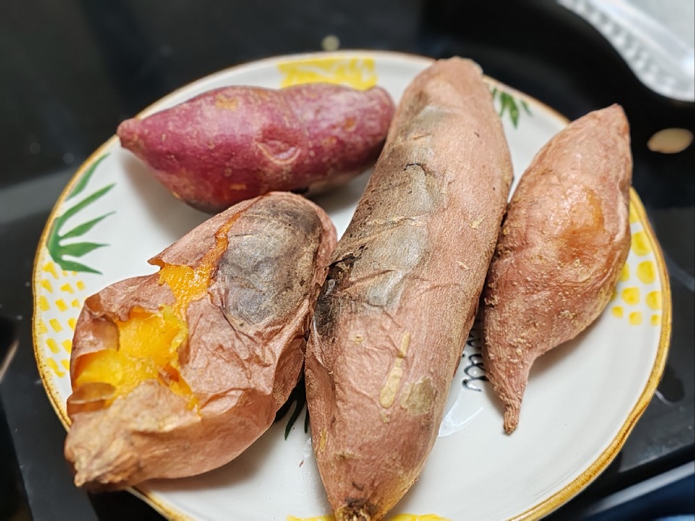 烤地瓜收入怎么樣？從街頭香氣到穩(wěn)定收益，看懂這門小本生意！