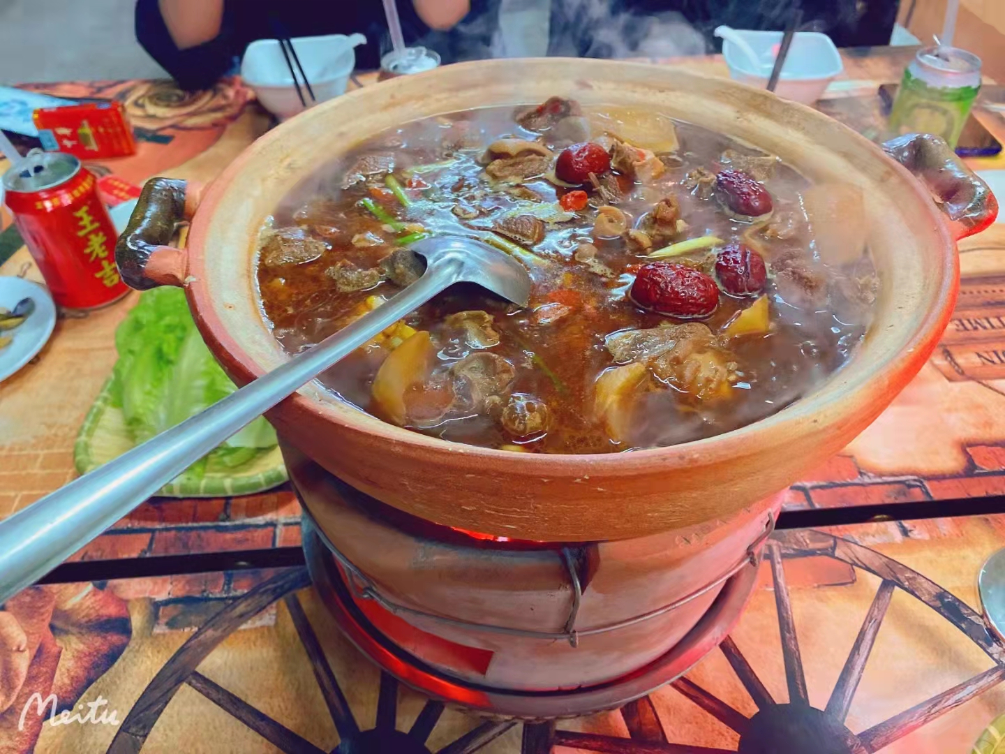 打邊爐投資成本高不高？一鍋好湯藏著學(xué)問，新手入行到底值不值！