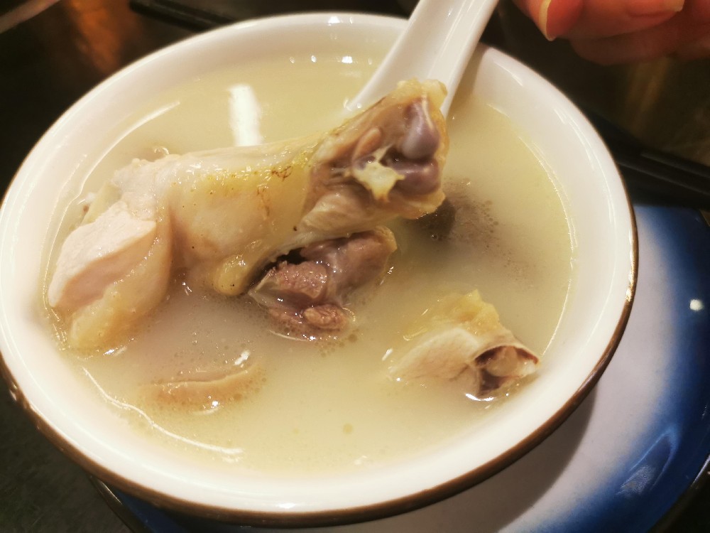 豬肚雞成本高不高？一鍋湯背后的秘密，創(chuàng)業(yè)前你一定要搞清楚！