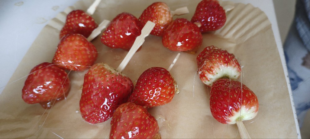 冰糖葫蘆糖稀怎么熬？火候、比例、技巧都有講究，一鍋糖漿決定成?。? title=